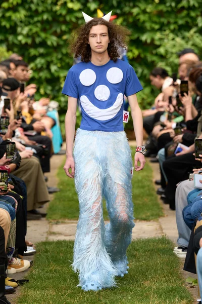 Look 8